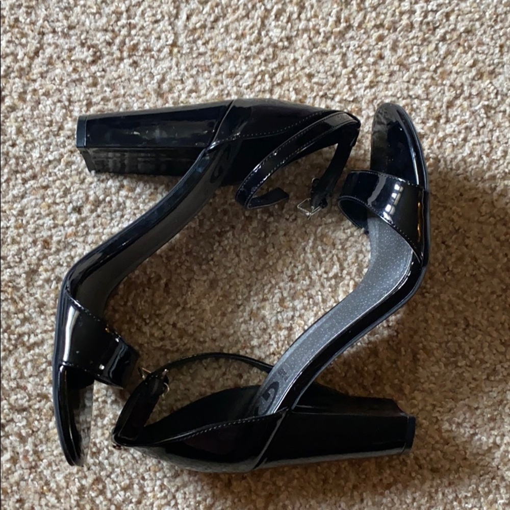 GUESS black heels